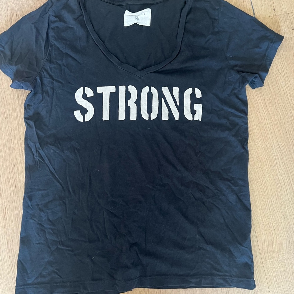 Evereve Chacoal ‘Strong' Graphic Tee
